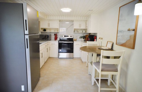 Saint Peter Parish Apartment | Island Bajan 1-bedroom apartment 15 minutes walk to the beach