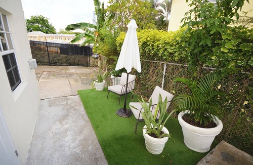 Saint Peter Parish Apartment | Island Bajan 1-bedroom apartment 15 minutes walk to the beach