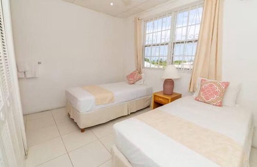 Blue Waters Hotel | Island Stay w/Full Kitchen & Breathtaking Vistas | Pool | 10 Min Walk to Beach