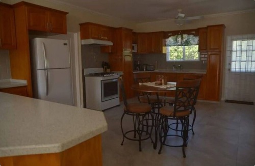 Douglas Apartment | IXORAS BEACH APARTMENTS (2 bedrooms)