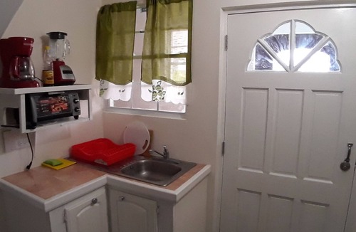 Douglas Apartment | Jan's Villa - 1 Bed Apartment - 5 min from the beach