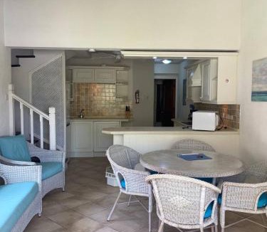 Little Battaleys Villa | Kings Beach Village