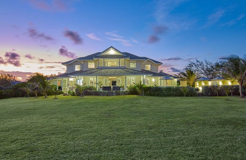 Belair Villa | Larimar Luxury Ocean Front Villa. 7 Beds all with en suite bathrooms sleeps 14+