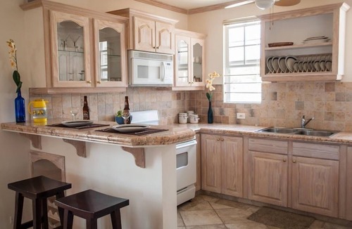 Silver Sands Apartment | Long Breeze Villa - Christ Church