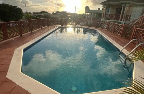 Gibbons Apartment | Lovely 1bedroom apartment with pool