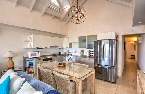 Douglas Apartment | Luxurious 3 bed 3 bath Penthouse offering sea views and affordable beach holiday