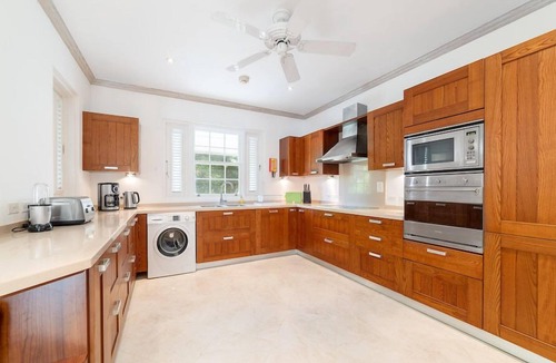 Prospect Villa | Luxurious and comfortable 3 bedrooms villa in a resort