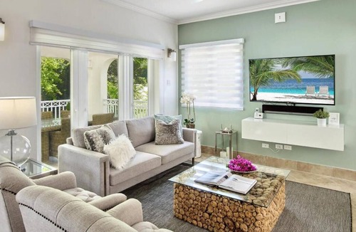 Gibbes Villa | Luxury 2-Bedroom Townhouse Villas