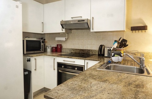 Weston Apartment | Luxury 3 Bed Apartment within Lantana Resort with Direct Pool Access