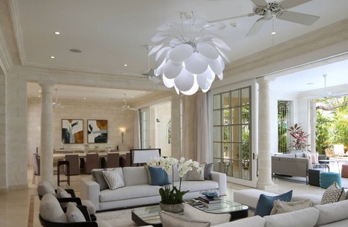 Old Trees Bay Villa | Luxury Beachfront Villa - Kiko