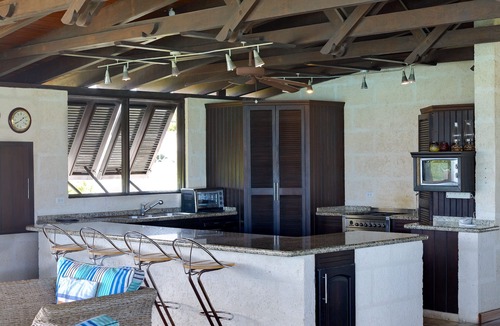 Brighton Villa | Luxury Stunning 5 Bedroom Beach-House on the Best Beach in Barbados