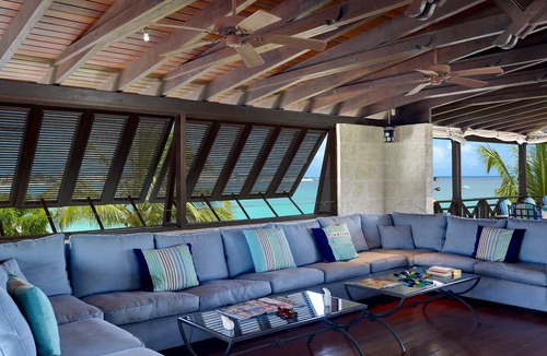 Brighton Villa | Luxury Stunning 5 Bedroom Beach-House on the Best Beach in Barbados