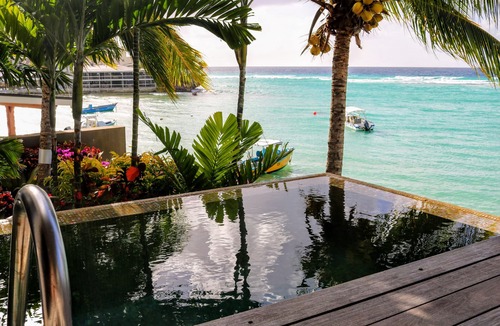 Saint Lawrence Apartment | Luxury Waterfront Condo- Amazing views!