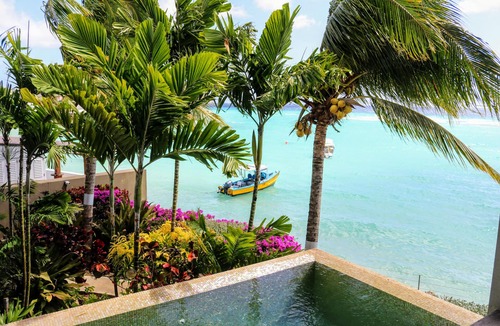 Saint Lawrence Apartment | Luxury Waterfront Condo- Amazing views!