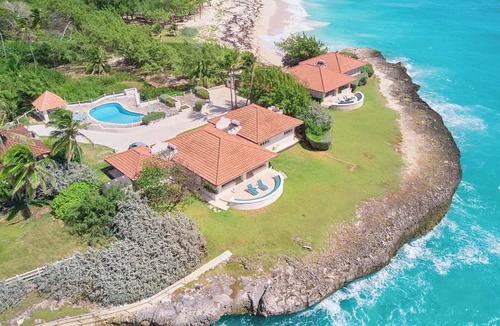 Long Bay Villa | Maltese Falcon Villa 3bd by Zenbreak