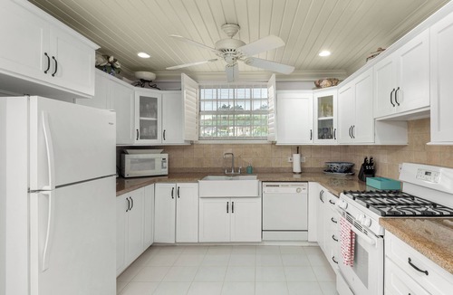 Prospect Villa | Mandalay, Heywoods, Barbados. Private villa. Walking distance to the beach.