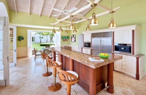 Weston Villa | Marsh Mellow by Blue Sky Luxury