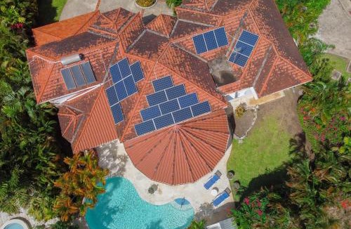 Holder's Hill Villa | Marzalea