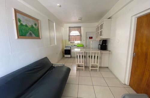 Worthing Apartment | Melrose Beach Apartments