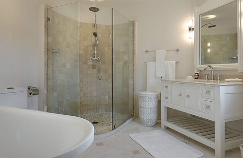 Deanes Villa | Meticulously Designed 7-Bedroom Property
