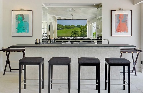 Deanes Villa | Meticulously Designed 7-Bedroom Property