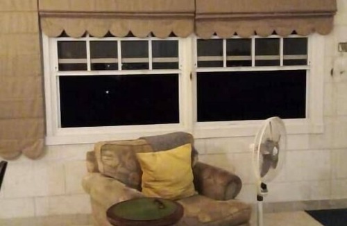 Newton Terrace House | Mi Casa Su Casa Apartments Lovely 5 minutes from Oistins Beach and the airport