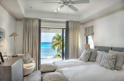 Fitts Village House | Mirador by The Villa Life