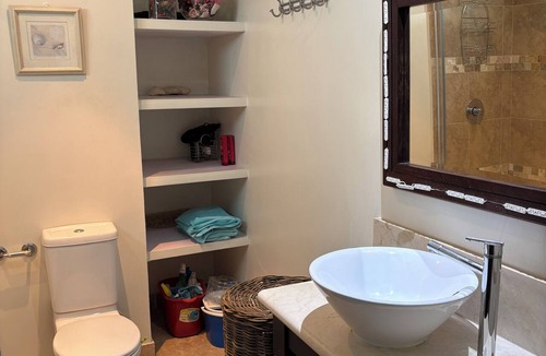 Marine Gardens Condo | Modern 1-bedroom condo ,180m from beach ,with pool , AC and gym access