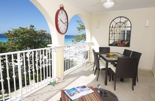 Dover Apartment | Modern Beachfront Condo with Pool - Sapphire 203