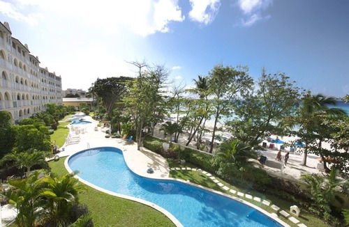 Dover Apartment | Modern Beachfront Condo with Pool - Sapphire 203