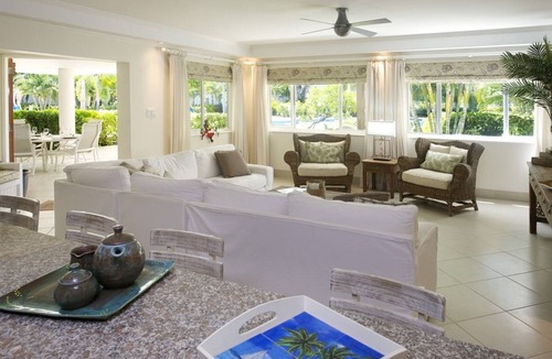 Saint Matthias Condo | Modern Beachfront Luxury with Pool - Palm Beach 110