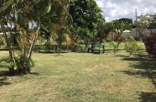 Oistins House | Modern, high standard, 100 metres to beach, short walk to Oistins