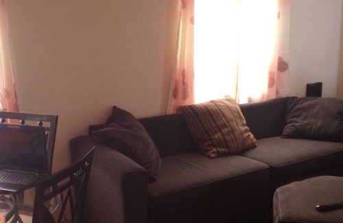 Charnocks House | Modern Vacation Home 5 minutes from airport
