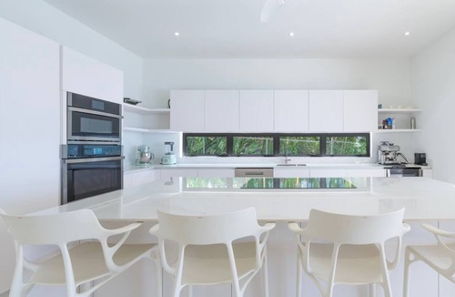 Weston Villa | Monkey Ridge | Contemporary Luxury with Panoramic Sea Views