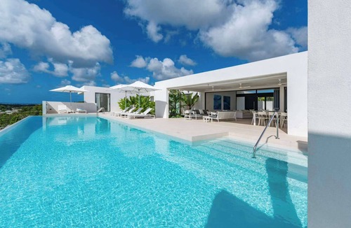 Weston Villa | Monkey Ridge | Contemporary Luxury with Panoramic Sea Views