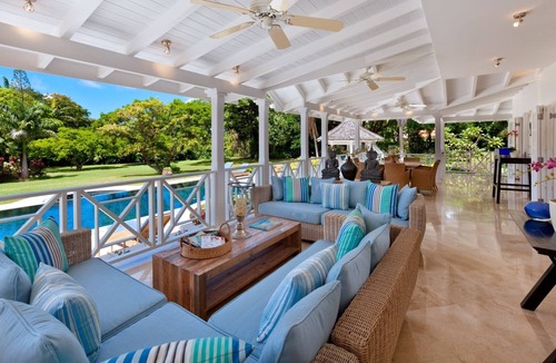 Paynes Bay Villa | Moon Dance | a stunning 6 bedroom villa set in the heart of Barbados.
