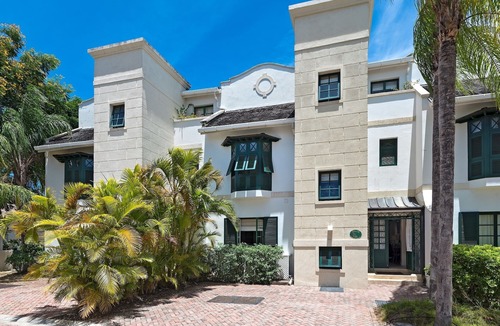 Mullins House | Mullins Bay 4 bed townhouse across from beach TH14