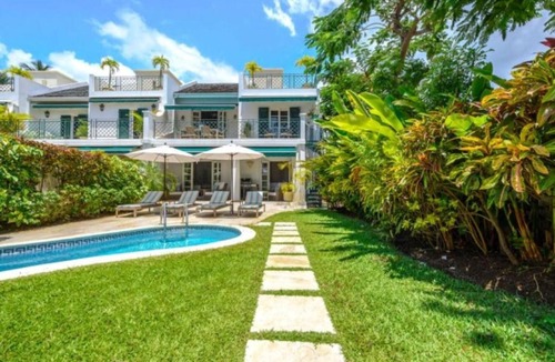 Mount Brevitor Villa | Mullins BAY TH8 FOOTSTEPS