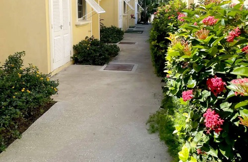 Fitts Village House | NEW-2-Bed Townhouse, opposite West Coast Beach