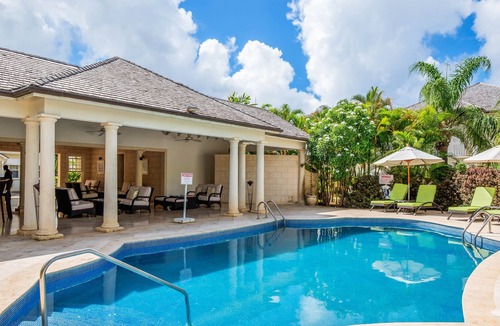 Mullins House | NEW LISTING!! 5 minutes walk to Mullins Beach, Begona House. Luxury Villa