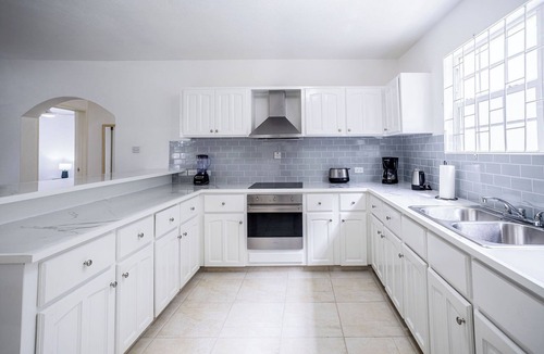 Fitts Village Apartment | *NEW* The Green Door, Apartment on Barbados' West Coast