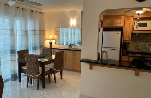 Sunset Crest Condo | Newly renovated 1 Bedroom/1 Bathroom Apartment