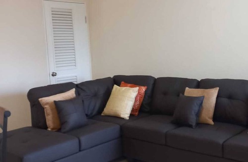 Inch Marlowe Apartment | Ocean Gaze - Luxury 1 Bedroom Apartment