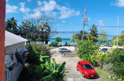 Rockley Apartment | Ocean View Apartment C with AC