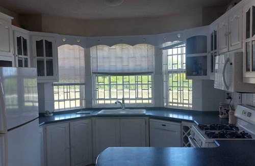 Newton Terrace Condo | Ocean View property in Atlantic Shores on the South Side of the Island.