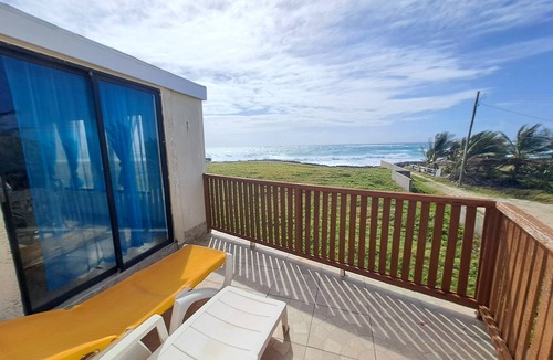 Inch Marlowe Apartment | Oceanfront Apartment in Oistins