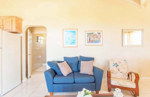 Fustic Apartment | Oceanview Stay with Private Terrace & Beach Nearby