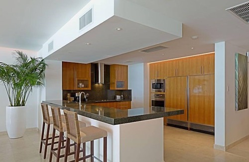 Brighton Apartment | Outstanding Finishes, Revolutionary Design