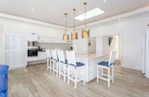 Apes Hill Apartment | Palm Sanctuary Luxury apartment