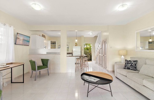 Blue Waters Apartment | Palm View 4 - Cozy 2 bedroom apartment in Barbados